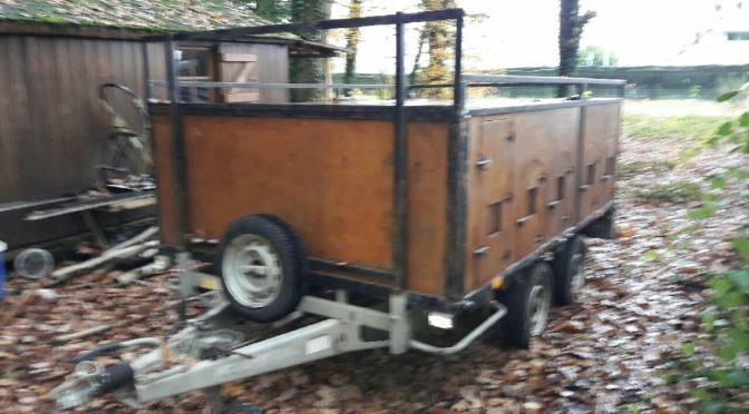 VENDS REMORQUE 15 GRANDS CHIENS